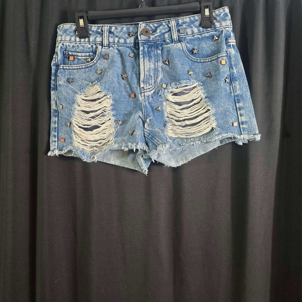 Blue Acid‎ Wash Distressed Studded Denim Shorts Size 7 Punk Rocker Cutoff
